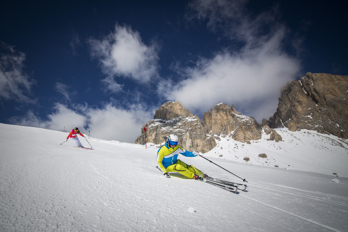 Vista panoramica Dolomiti UNESCO da Ciasa Le Giare Soraga - Sellaronda Alpe Lusia Sci